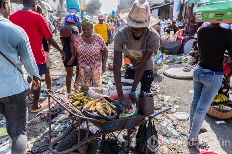Haiti'de 5,5 milyon kişi insani yardıma muhtaç