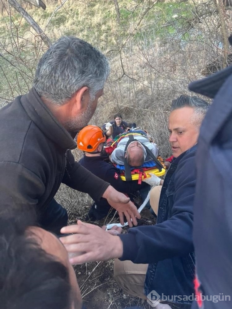Gümüşhane'de yolcu minibüsü 70 metrelik uçurumdan yuvarlandı