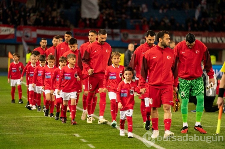 FIFA dünya sıralaması açıklandı: A Milli Futbol Takımı 5 basamak geriledi

