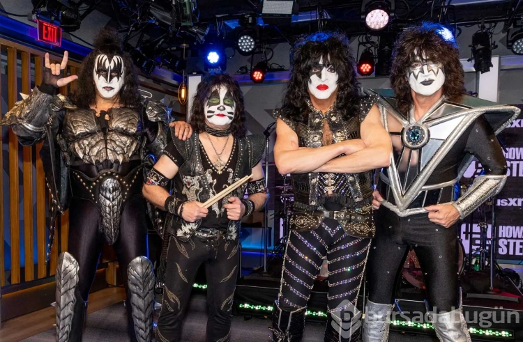 Kiss; marka adı, şarkıları ve telif haklarını 300 milyon dolara sattı
