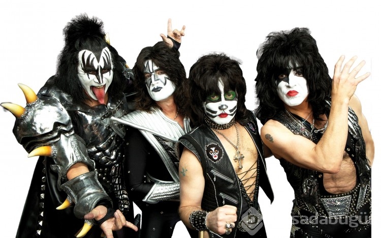 Kiss; marka adı, şarkıları ve telif haklarını 300 milyon dolara sattı
