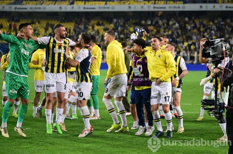 Fenerbahçe, yıldız futbolcuya kancayı taktı