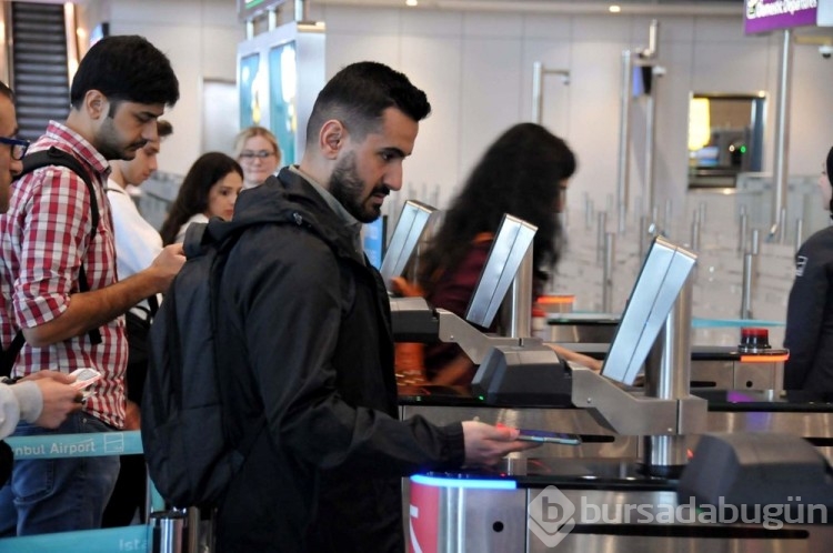 İstanbul Havalimanı'nda bayram tatili yoğunluğu
