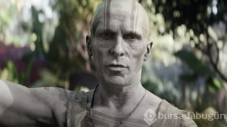 Her filmde bambaşka biri olan Christian Bale Frankenstein'ın canavarı oldu