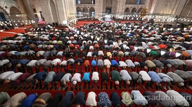 Bayram namazı saat kaçta kılınacak? İşte il il bayram namazı saatleri... 