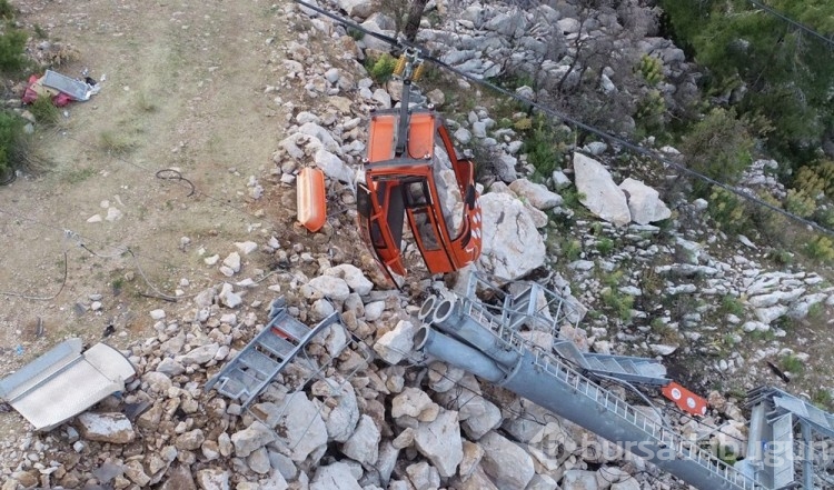 Antalya'daki teleferik kazasının enkazı havadan görüntülendi
