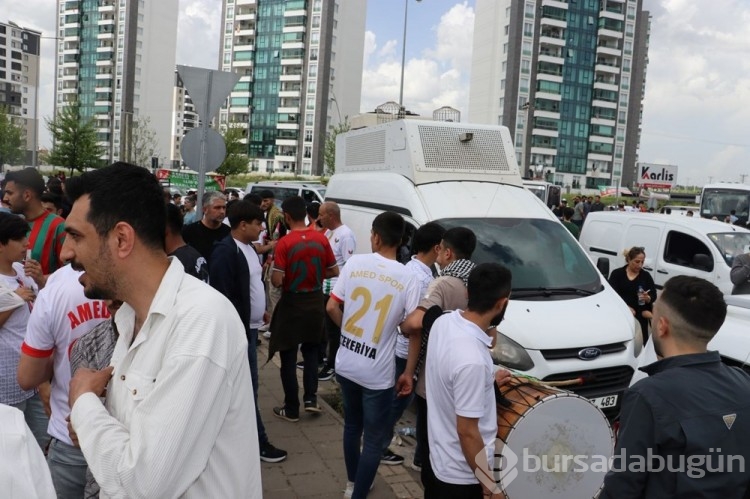 Sahte biletler stadyumu karıştırdı