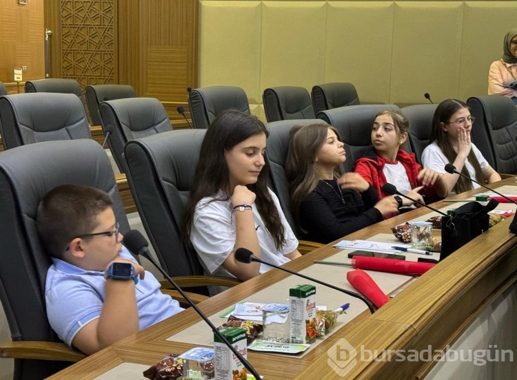 Bursa'da Meclis oturumunu bu sefer çocuklar açtı 
