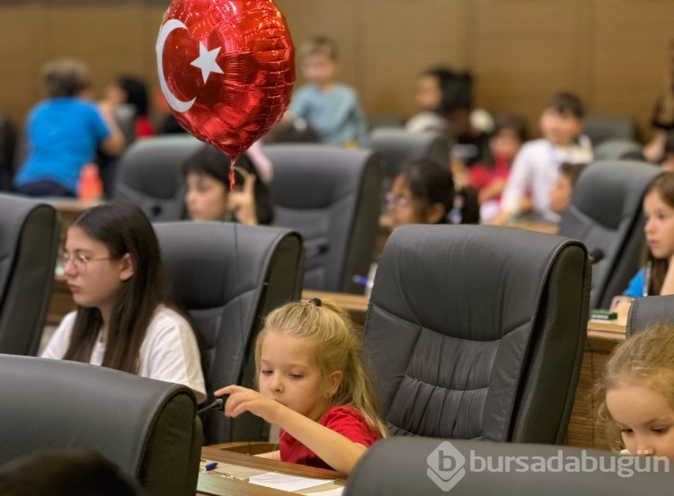 Bursa'da Meclis oturumunu bu sefer çocuklar açtı 
