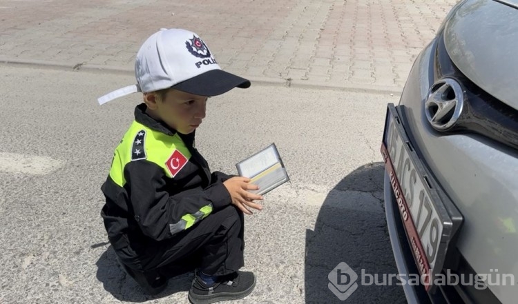 23 Nisan'da çocuklar trafik polisi oldu
