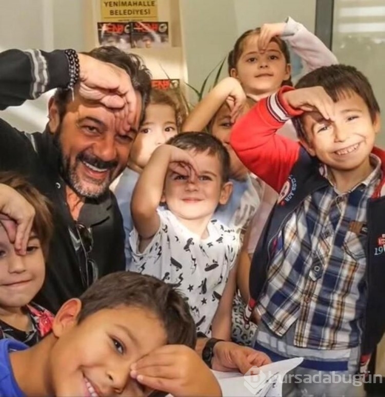Ünlülerden 23 Nisan mesajları
