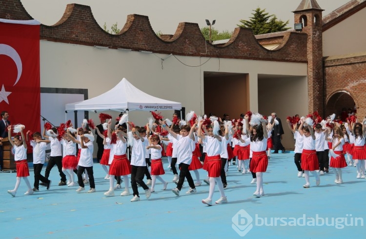 Bursa'da renkli 23 Nisan kutlamaları 