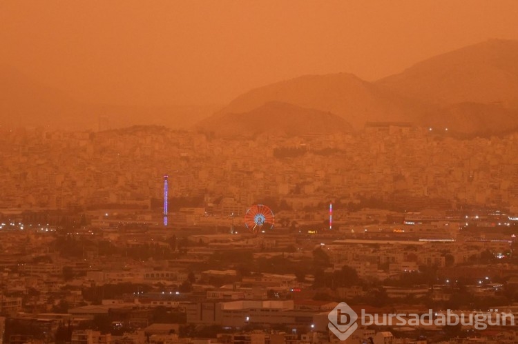 Atina'da Afrika'dan taşınan çöl tozu etkili oluyor
