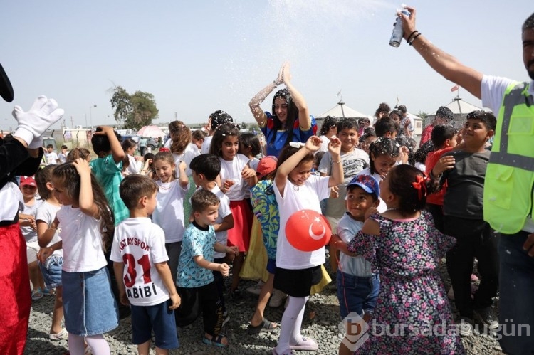 Depremzede çocuklara özel 23 Nisan şenliği
