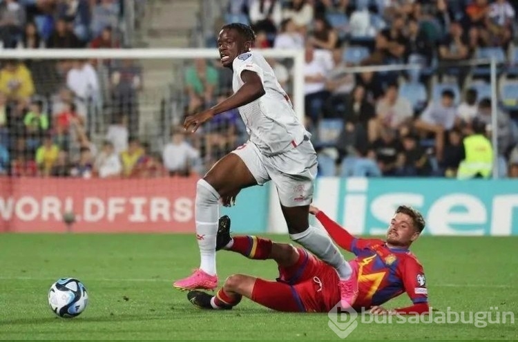 Gelmiş geçmiş en hızlı futbolcular: Süper Lig'in yıldızı ilk 3'te!