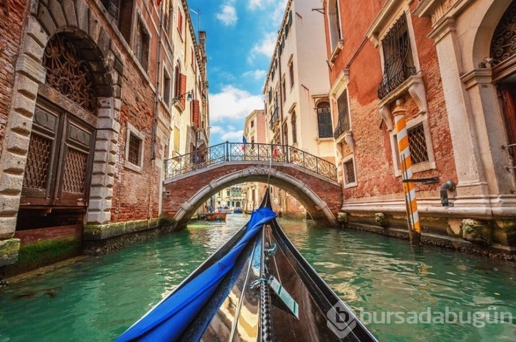 Venedik artık günübirlik turistlerden ücret alacak