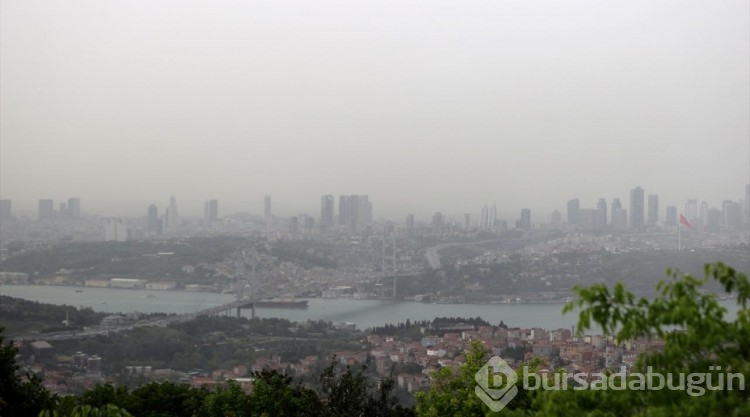 Çöl tozu İstanbul'da etkili oldu
