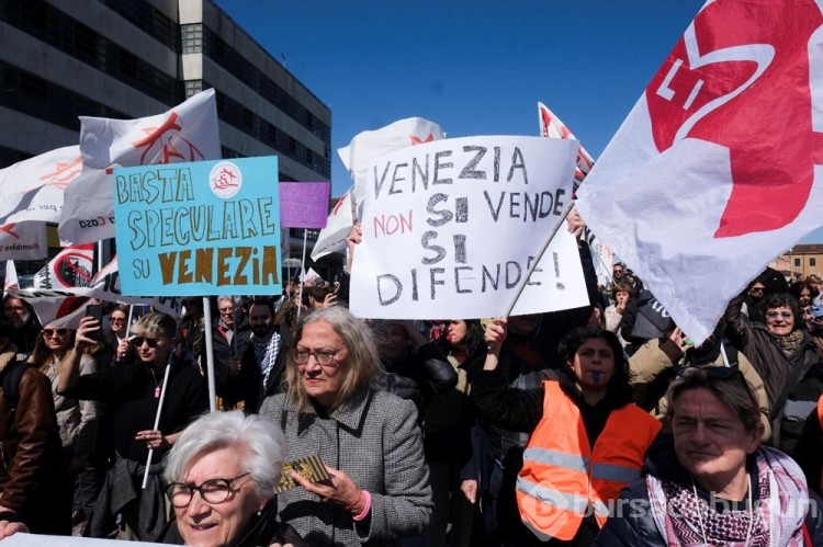 Venedik'te "5 euro" protestosu
