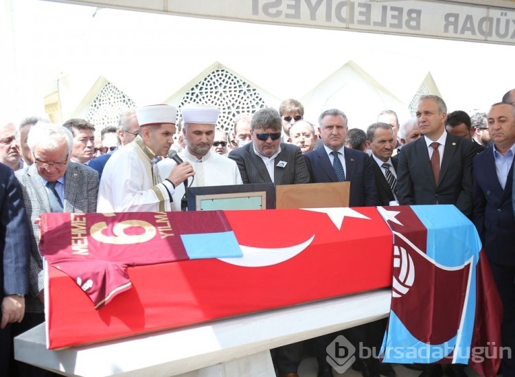 Trabzonspor Onursal Başkanı Mehmet Ali Yılmaz son yolculuğuna uğurlandı
