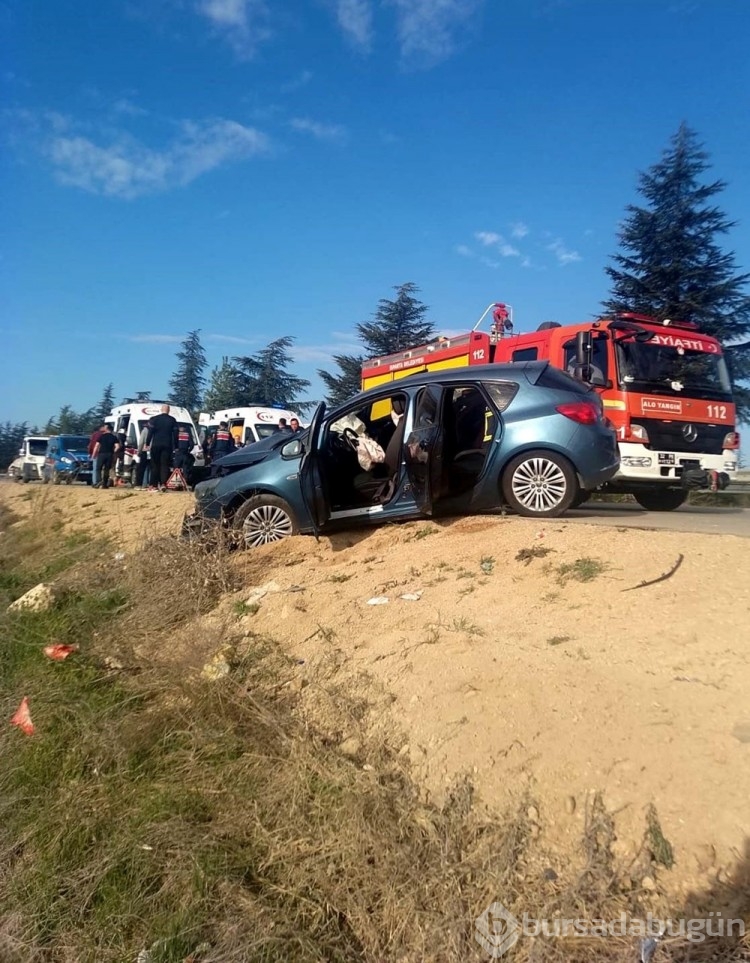 Isparta'da radar uygulaması yapan polise otomobil çarptı