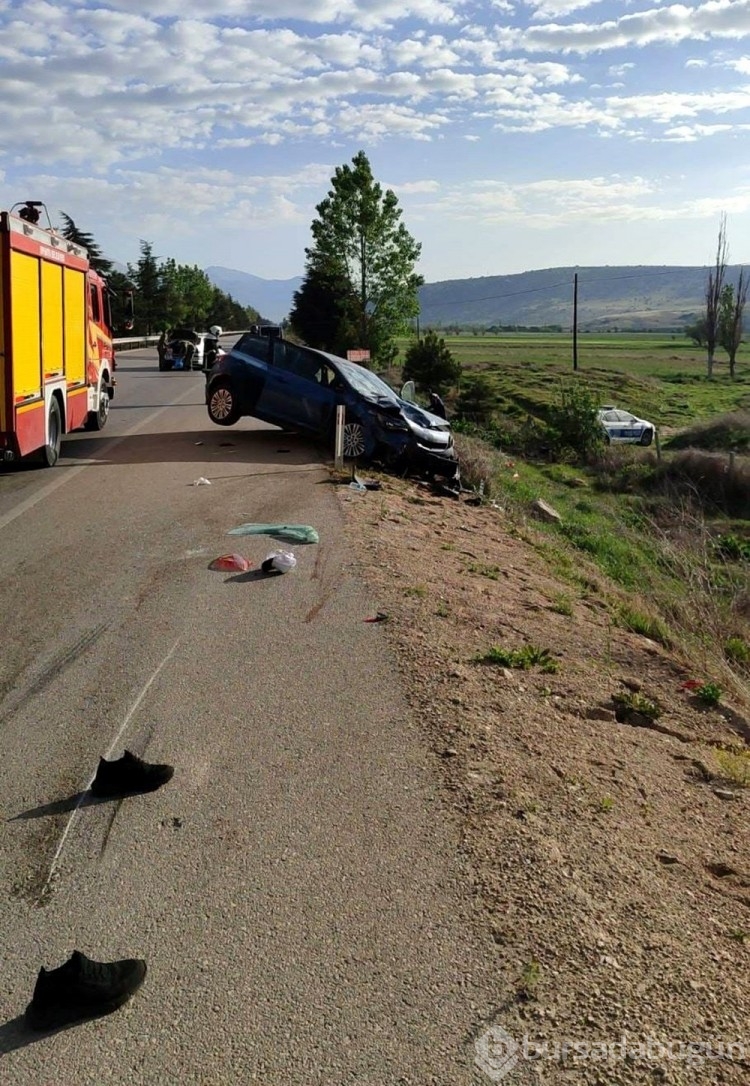 Isparta'da radar uygulaması yapan polise otomobil çarptı