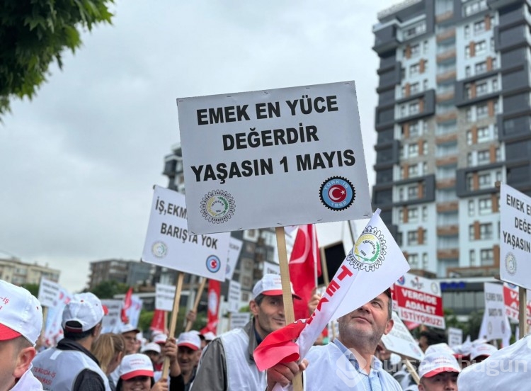 İşçiler 1 Mayıs için Bursa'da toplandı
