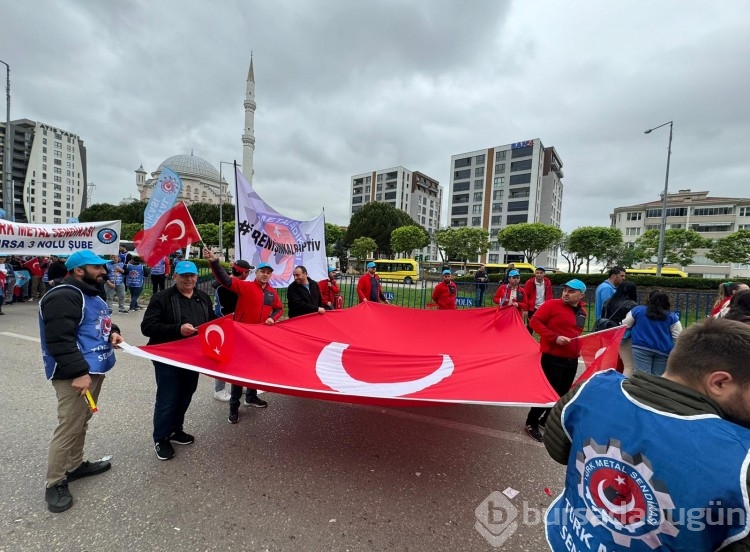 İşçiler 1 Mayıs için Bursa'da toplandı
