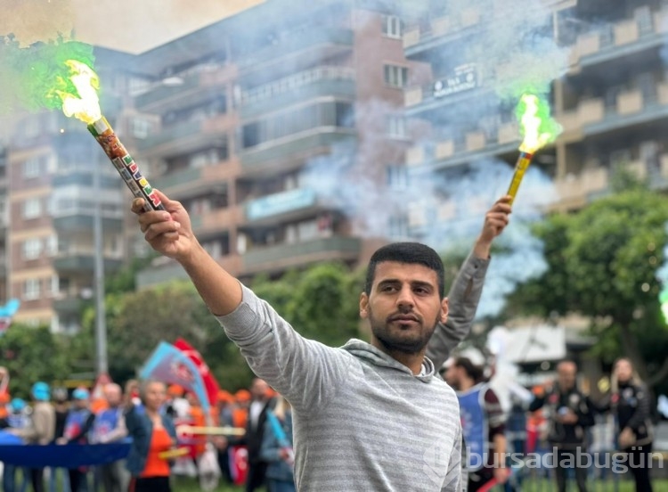 İşçiler 1 Mayıs için Bursa'da toplandı
