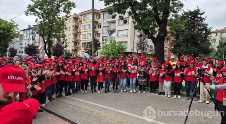 Bursa'da geleneksel 1 Mayıs coşkusu
