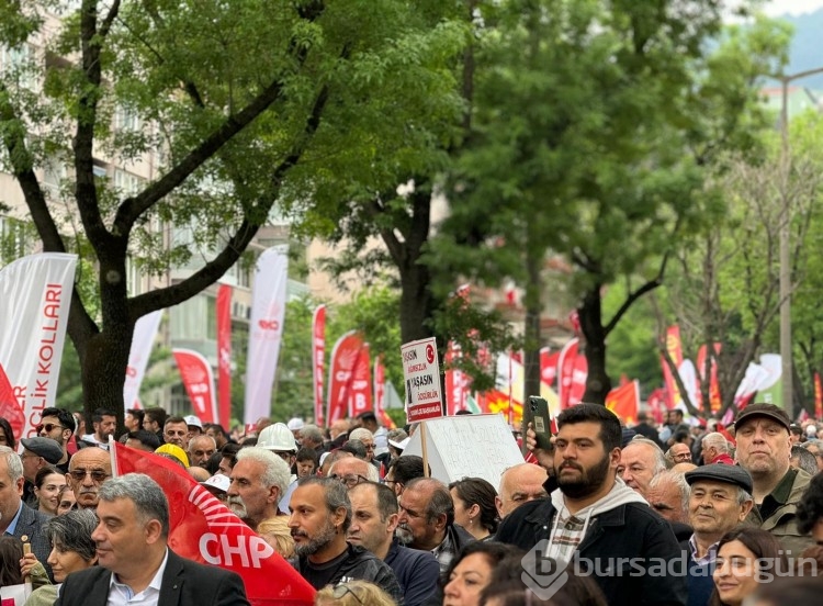 Bursa'da geleneksel 1 Mayıs coşkusu
