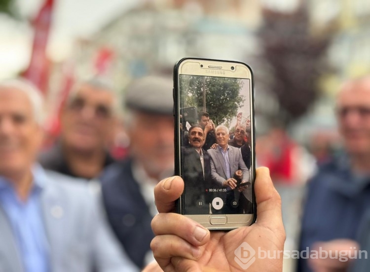 Bursa'da geleneksel 1 Mayıs coşkusu
