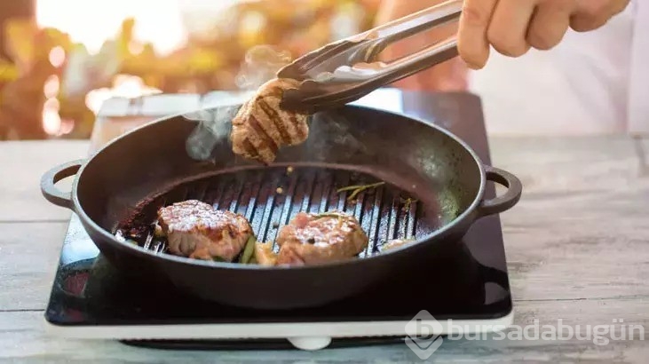 Teflon tavanın kullanım ömrünü ikiye katlayan taktik!