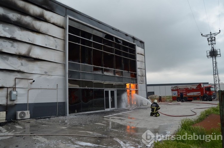 Aksaray'da yağ fabrikasında yangın