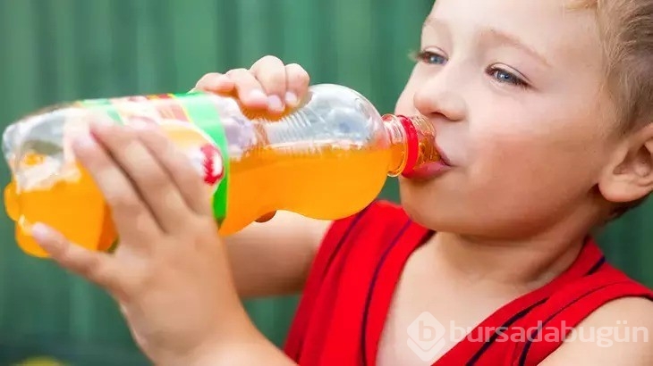 Konserve kutularını açmadan önce temizlemeyi ihmal etmeyin