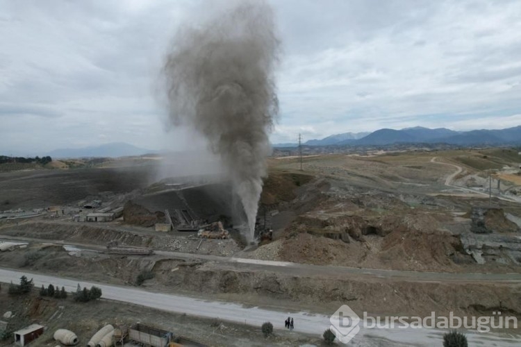 Denizli'de gaz çıkışı 12 gündür sürüyor: Rengi zaman zaman siyaha döndü
