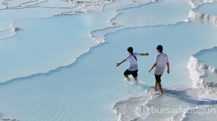 'Beyaz cennet' Pamukkale her mevsim rağbet görüyor
