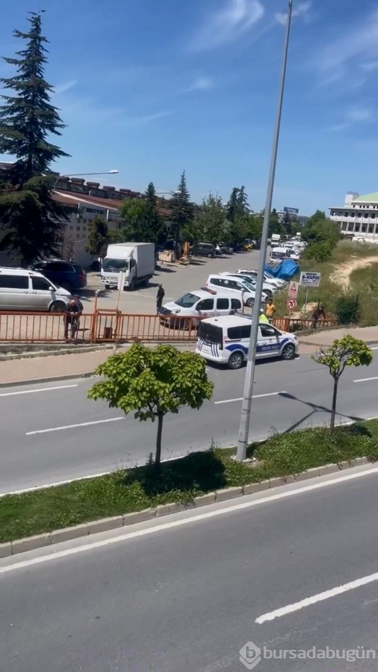 İstanbul'da metro istasyonu çıkışında el yapımı bomba bulundu
