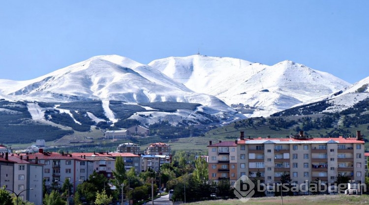 Palandöken beyazlara büründü
