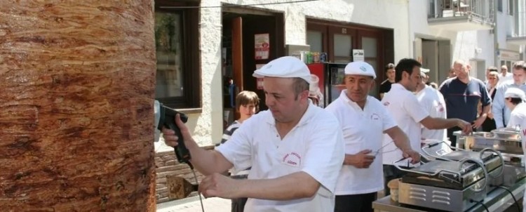 Almanya'nın gündemi: Döner yoksa oy yok