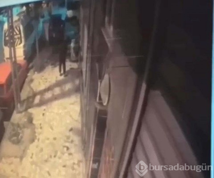 İstanbul'da pimi çekilmemiş el bombasıyla tehdit
