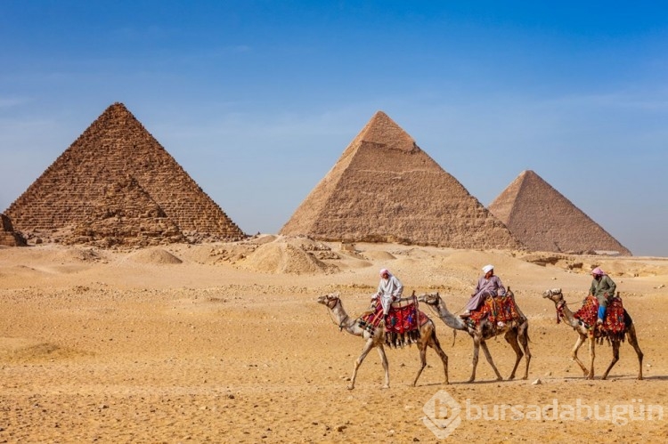 Giza Piramidi içinde bulunan üç gizemli nesnenin sırrı

