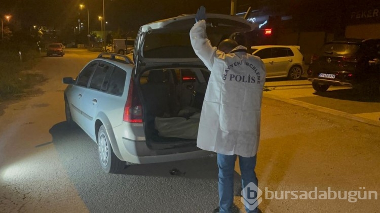 Edirne'de dur ihtarına uymayan otomobilin içinden 17 kişi çıktı
