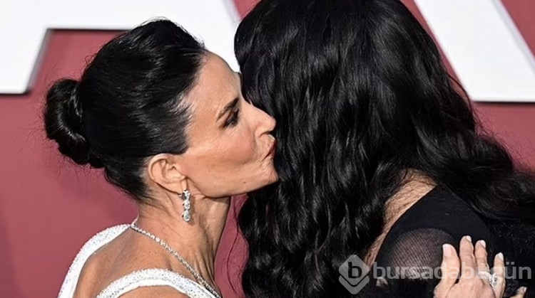 Demi Moore kırmızı halıda kuğu gibi süzüldü!