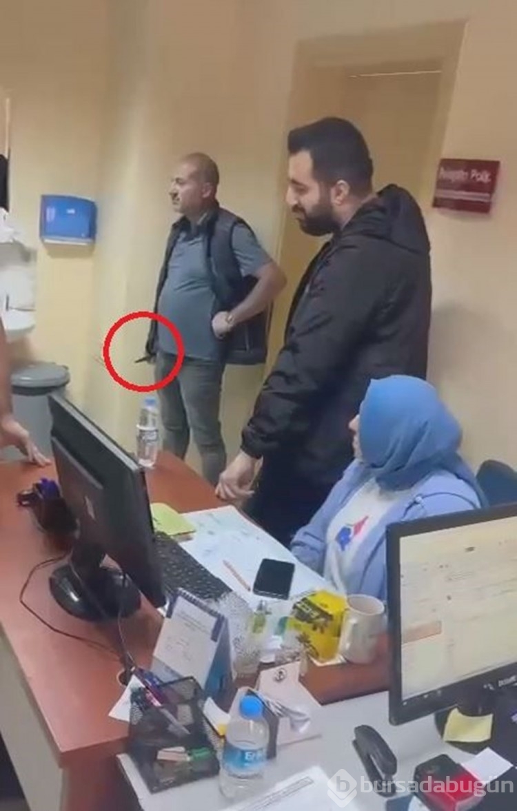 Rapor alamayan sürücü adayı sağlık görevlilerine bıçak çekti
