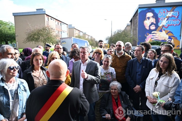 Belçika'da Barış Manço anısına yapılan duvar resminin açılışı gerçekleşti
