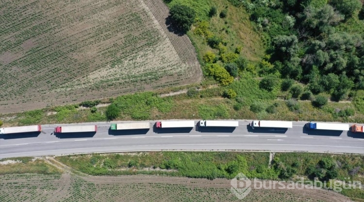 Hamzabeyli'de 24 kilometre tır kuyruğu oluştu
