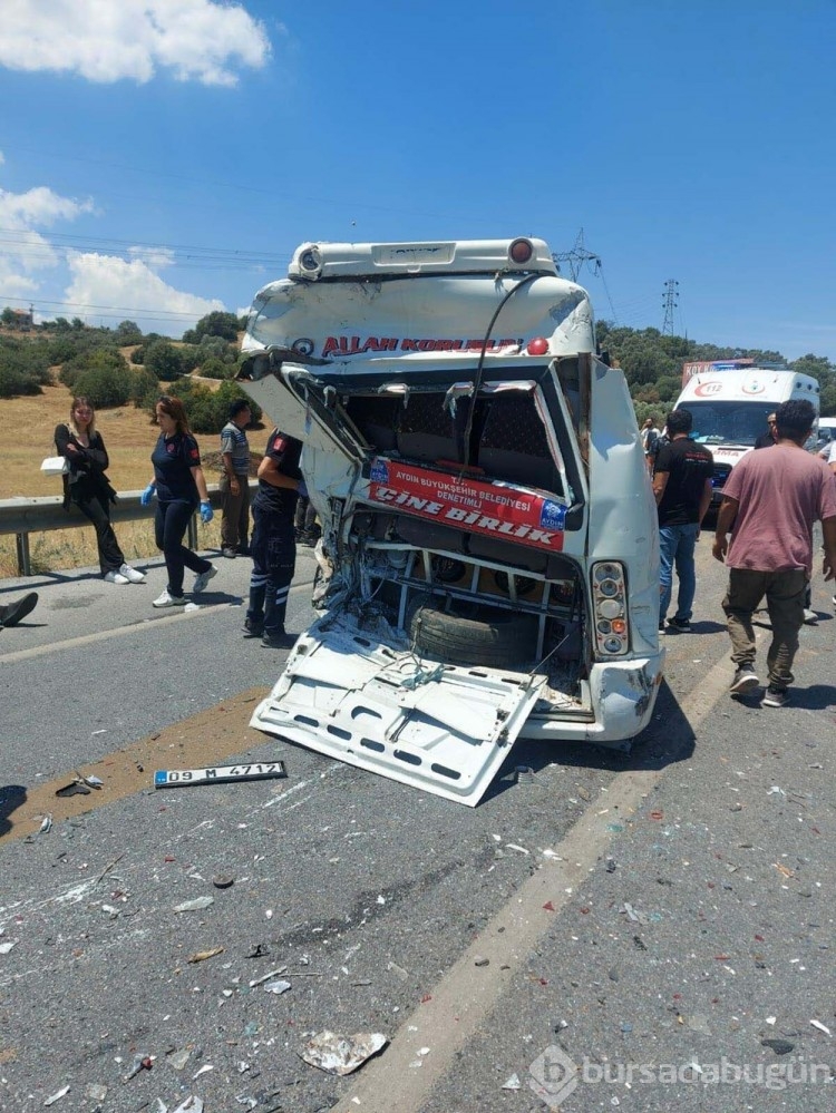 Aydın'da yolcu minibüsü kaza yaptı: 17 yaralı
