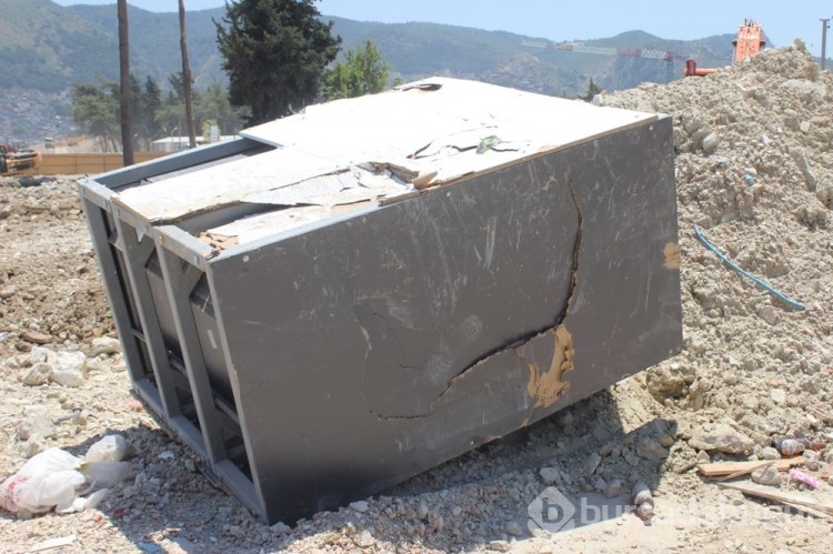 Deprem kabini için ölümcül test!
