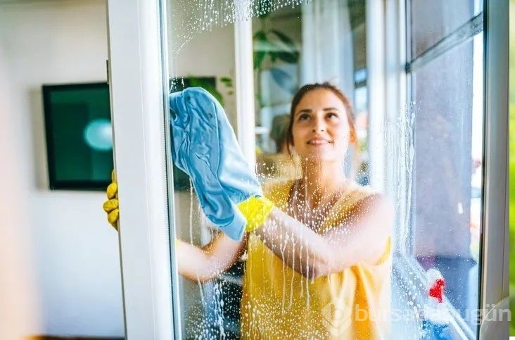 Bayram temizliğinde camlar saniyeler içinde ayna gibi olacak!