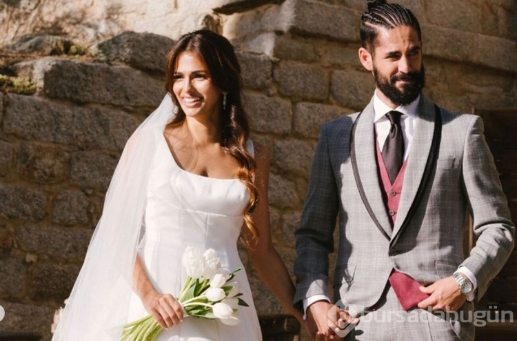 Isco düğününe koltuk değnekleriyle katıldı
